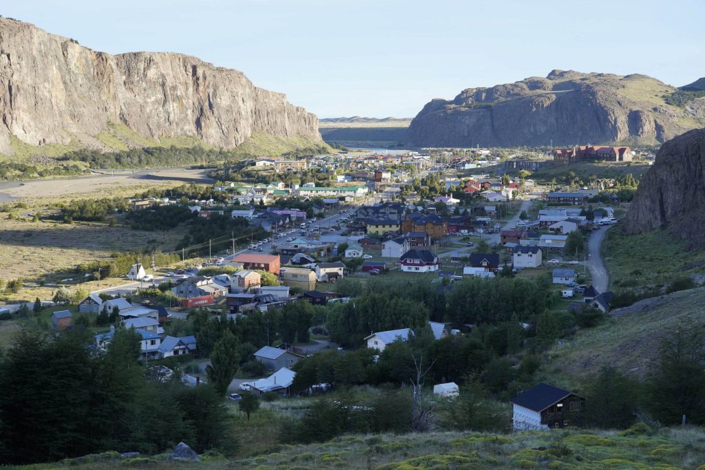 El Chaltén von oben, Startpunkt der Wanderung im Fitz Roy Massiv