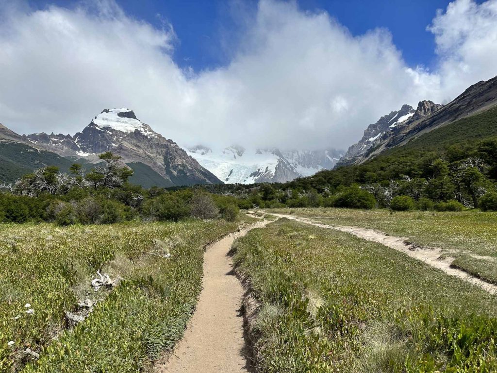 Wanderpfad auf dem Weg zur Laguna Torre im Fitz Roy Bergmassiv