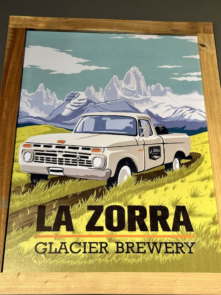 Hinweistafel der der Bar LaZorra in El Chaltén