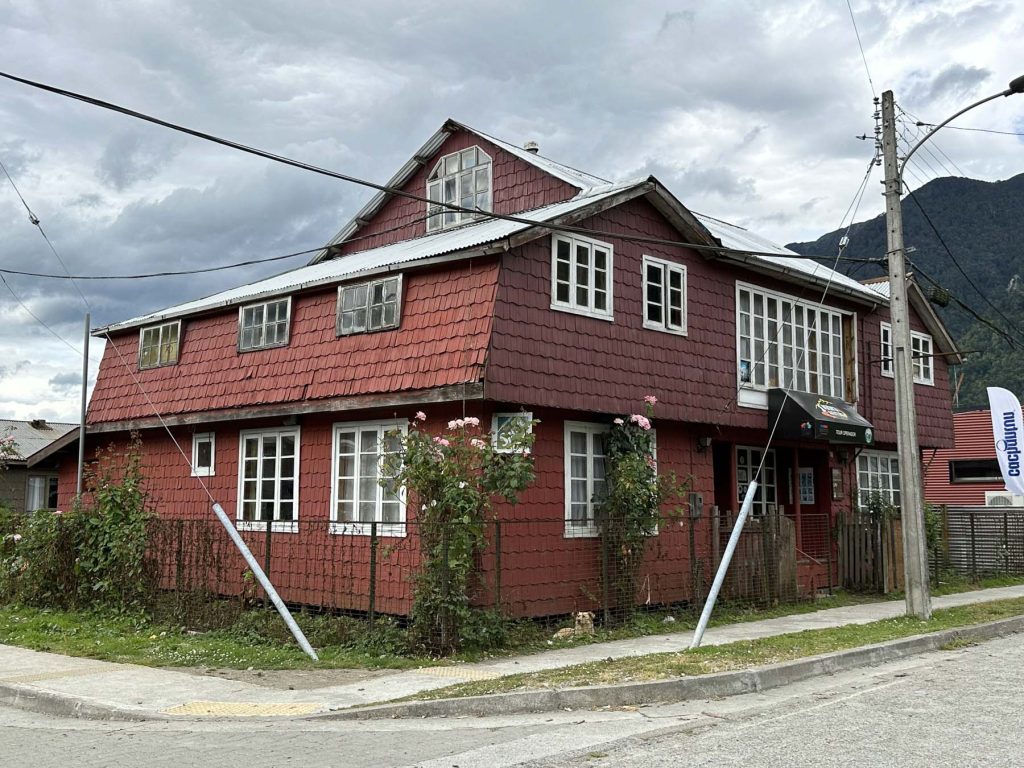 Htypisches Holzhaus in Puerto Puyuhuapi