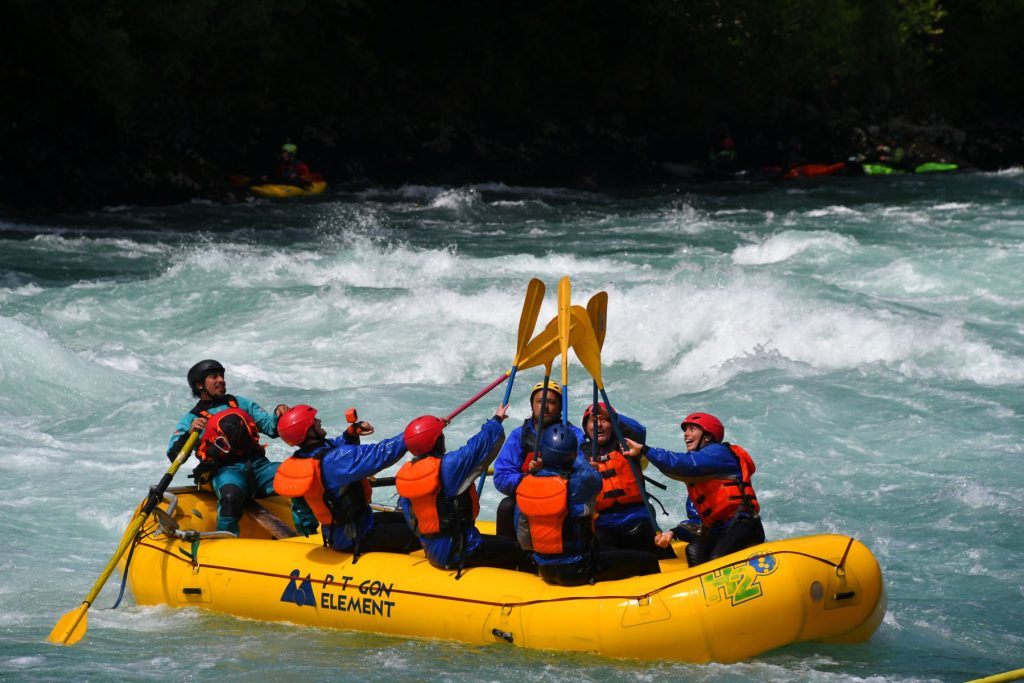 Stromschnellen mit Rafting Boot in Futaleufú