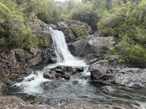 Wasserfall im Alerce Andino Nationalpark