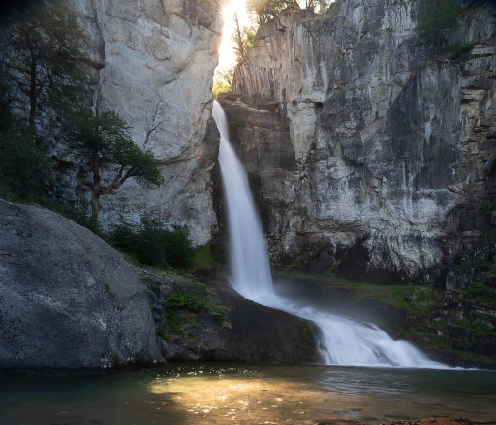 Der Chorillo del Salto Wasserfall mit Pool bei El Chaltén in Patagonien