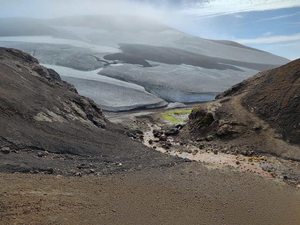 Gletscherfelder entlang des Laugavegur Trails in Island