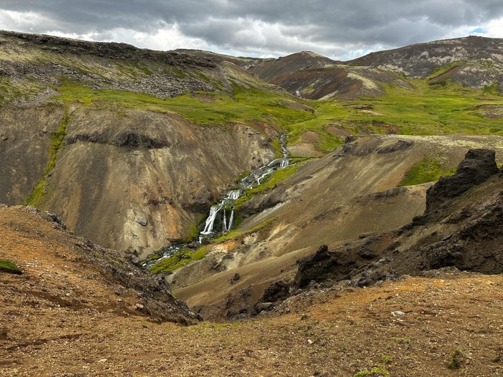 Talblick in der Nähe der Hot Springs von Reykjadulur