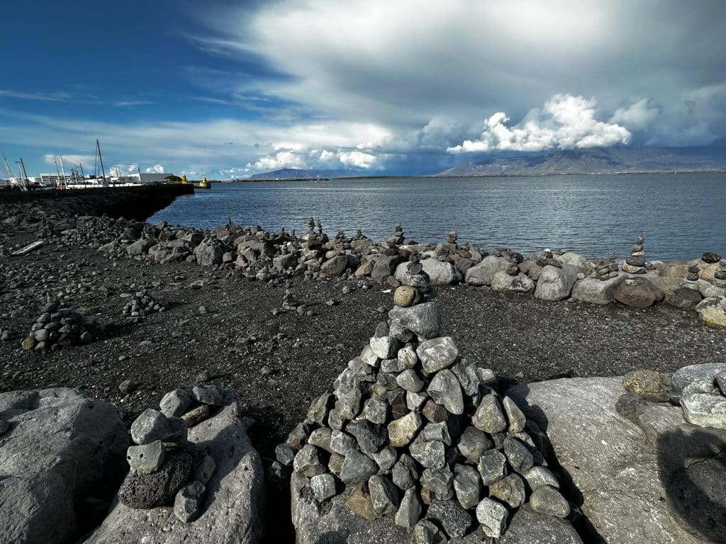 Küstenabschnitt in Rekjavík - Reykjavík Reise