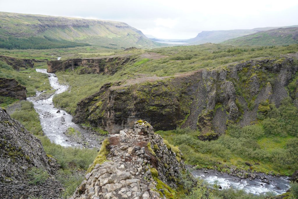 Schluchtende während der Wanderung zum Glymur Wasserfall