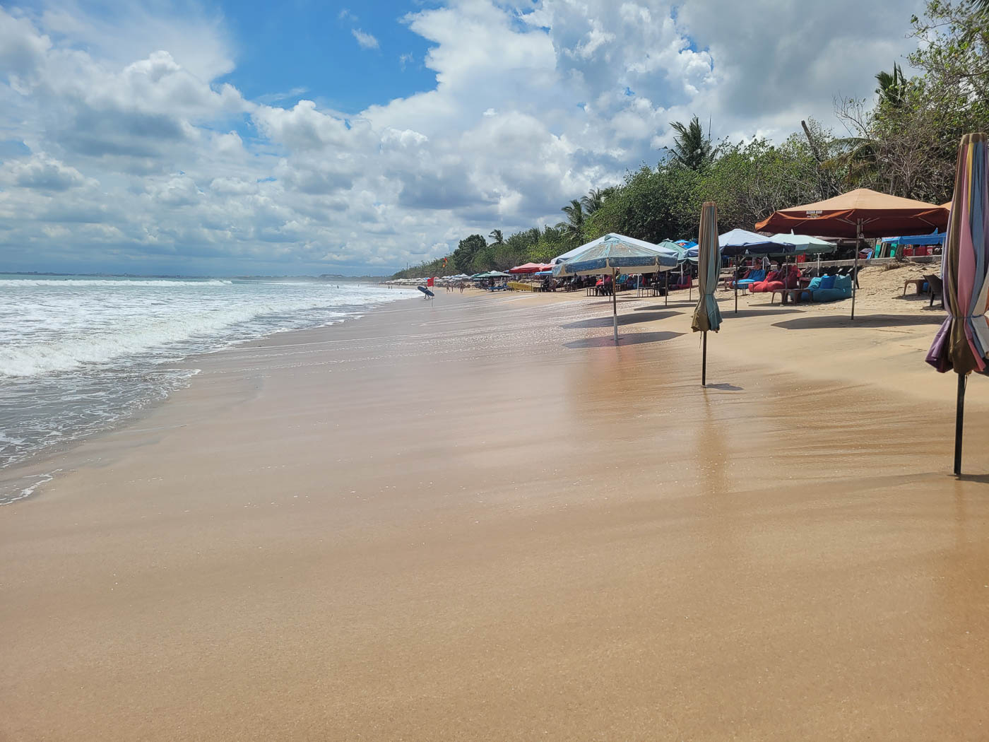 Der Kuta Beach in Indonesien