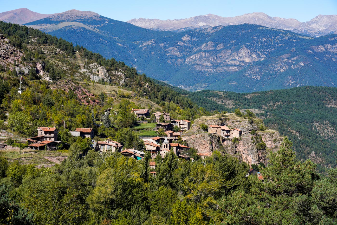 Bergdorf El Querforadat im Naturpark Parc Natural Cadí-Moixeró