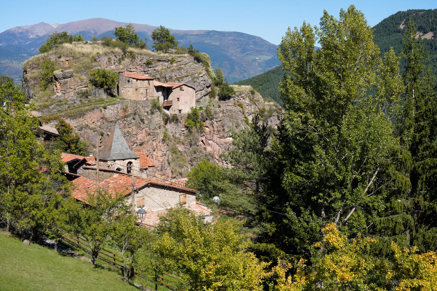 Bergdorf El Querforadat im Naturpark Parc Natural Cadí-Moixeró