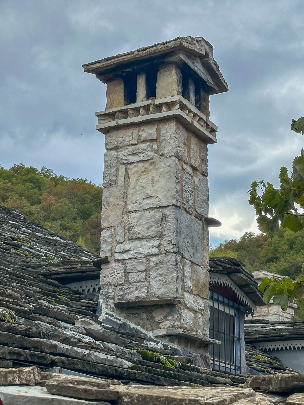 Schornstein in Dilofo - ein Zagori Dorf