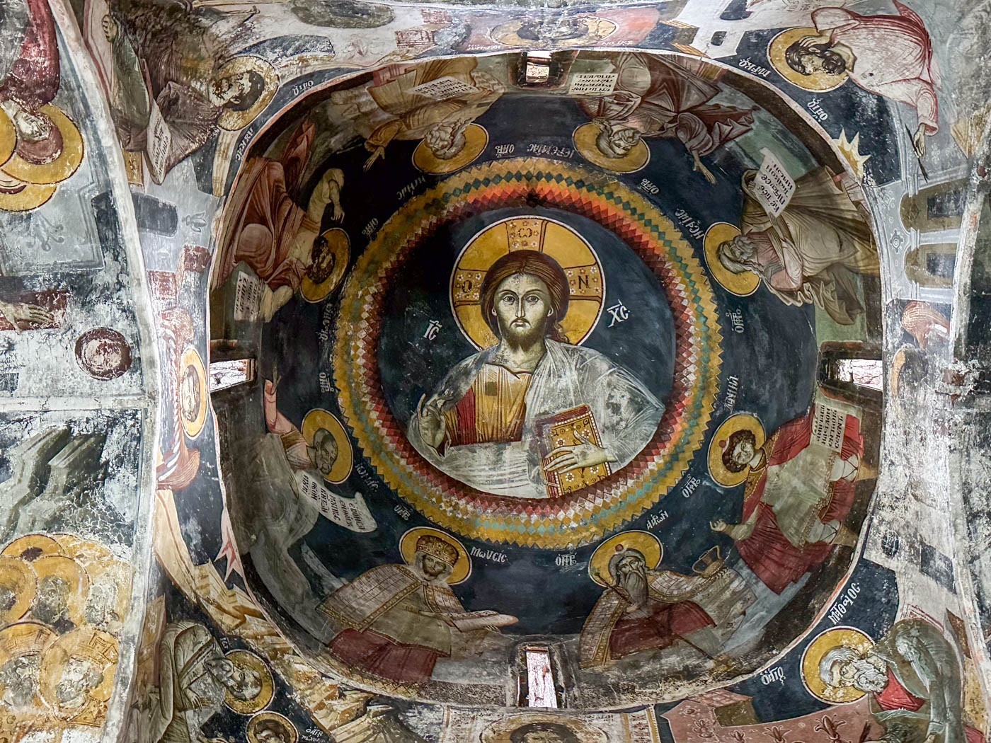 Kuppel mit Fresken der Ágios Germanós Kapelle Basilika