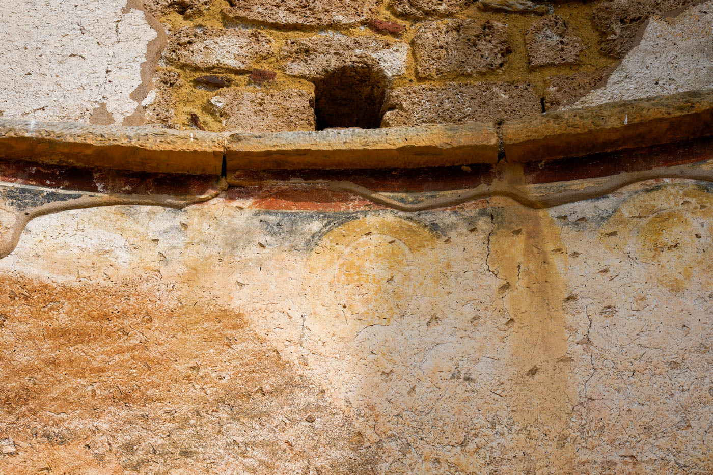 Fresken Reste der Kirchenruine Basilika Ágios-Achílleios
