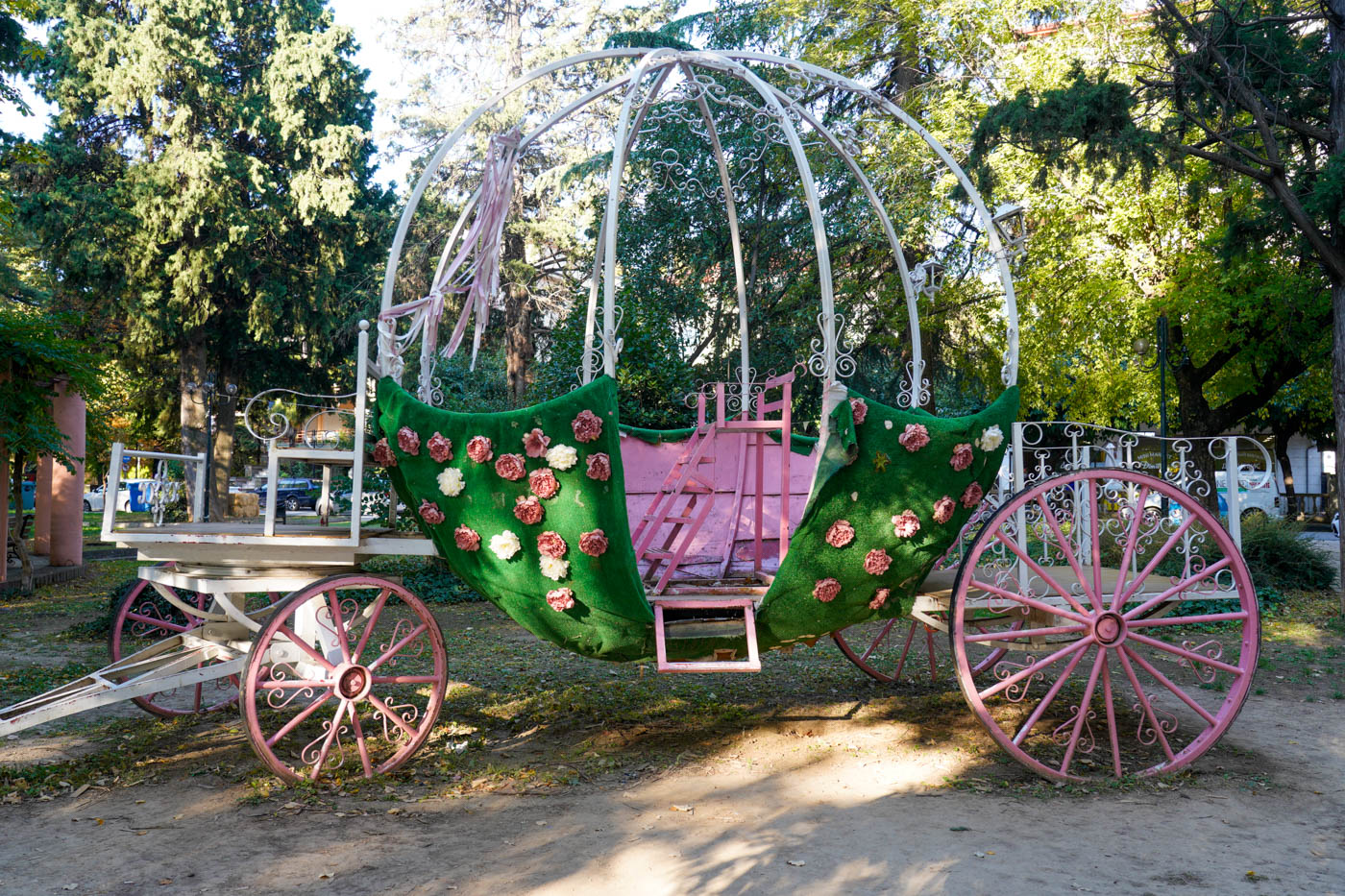 Kutsche im Park von Édessa in Nord-Griechenland