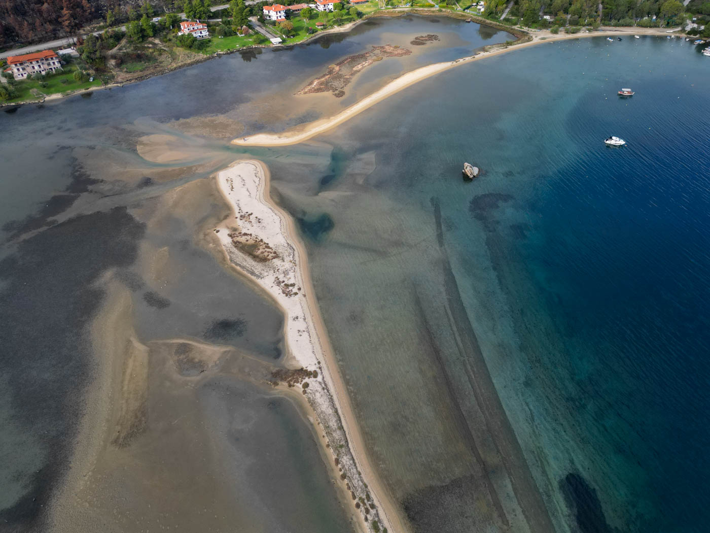 Sandbänke von Vourvouróu aus der Vogelperspektive