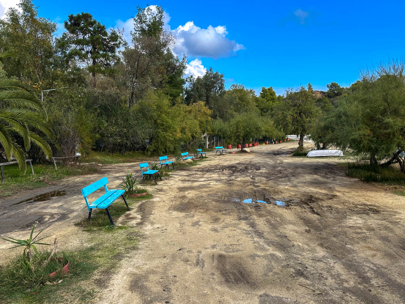 Sandplatz gegenüber dem Campingplatz Rea