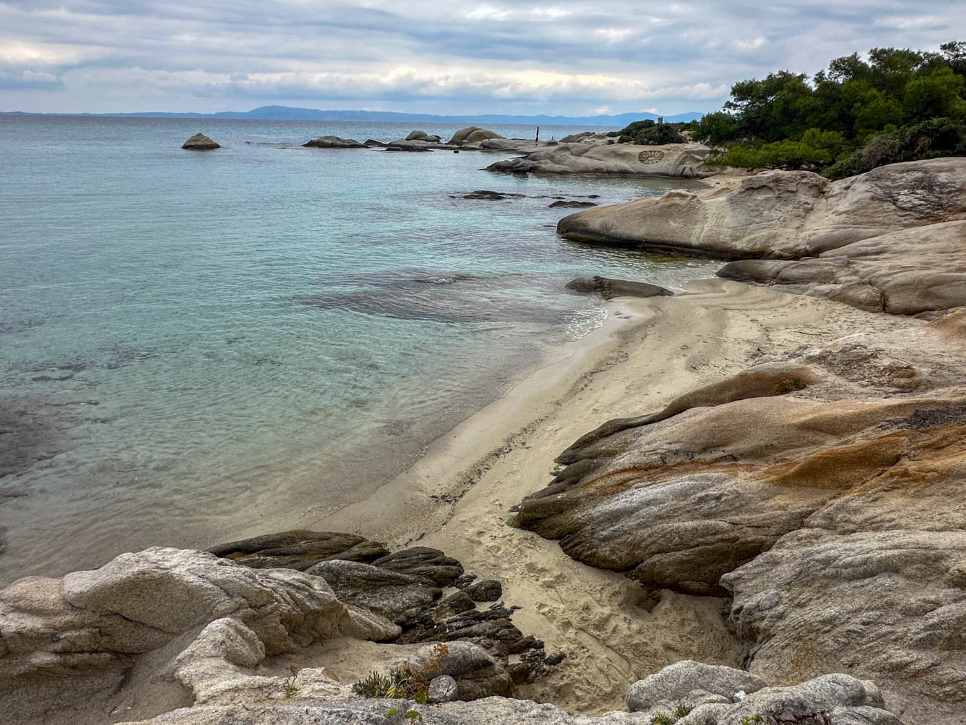 Kavourotrypes Sandstrand auf Sithonía