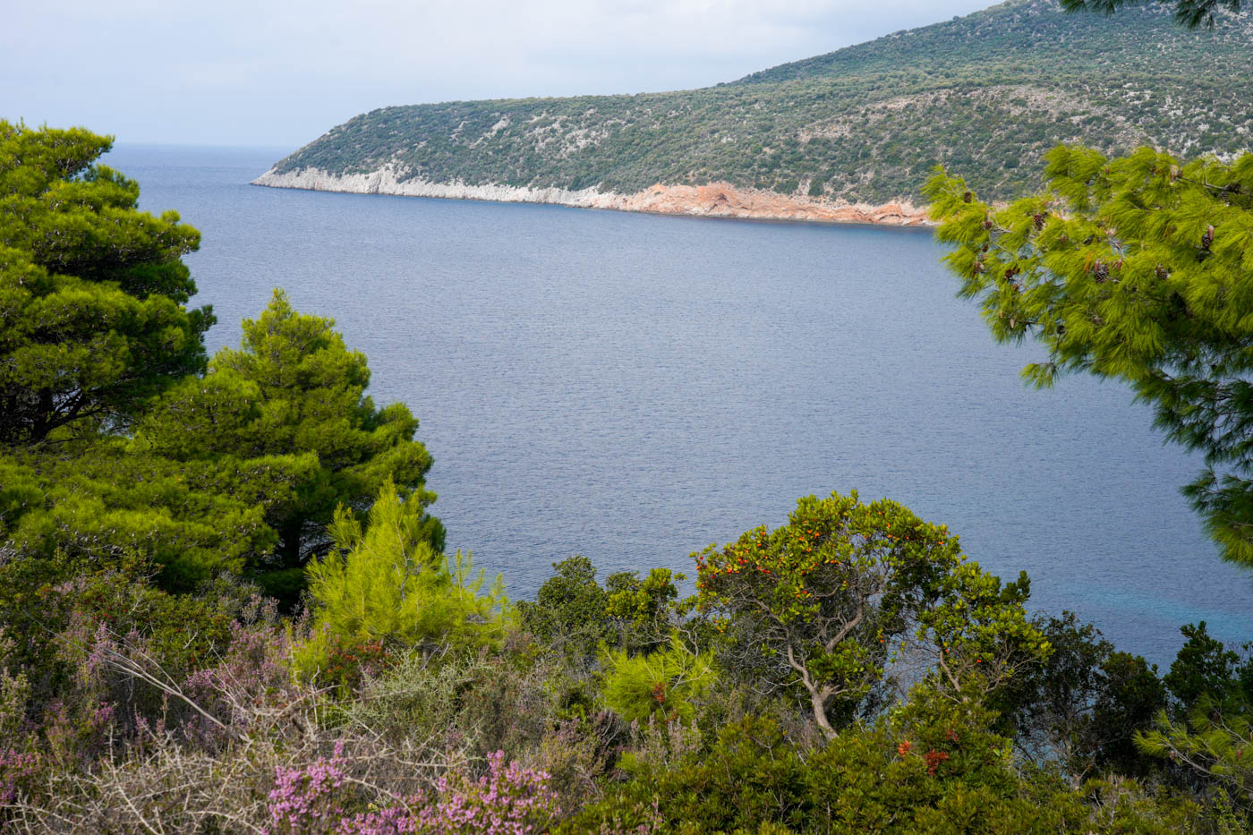 Panoramablick während der Wanderung zum Kap Sithonía in Chalkidikí