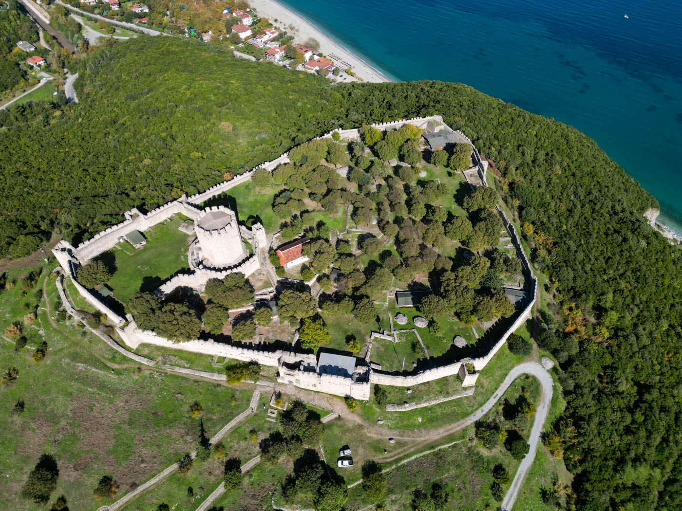 Die Festung von Platamónas aus der Vogelperspektive