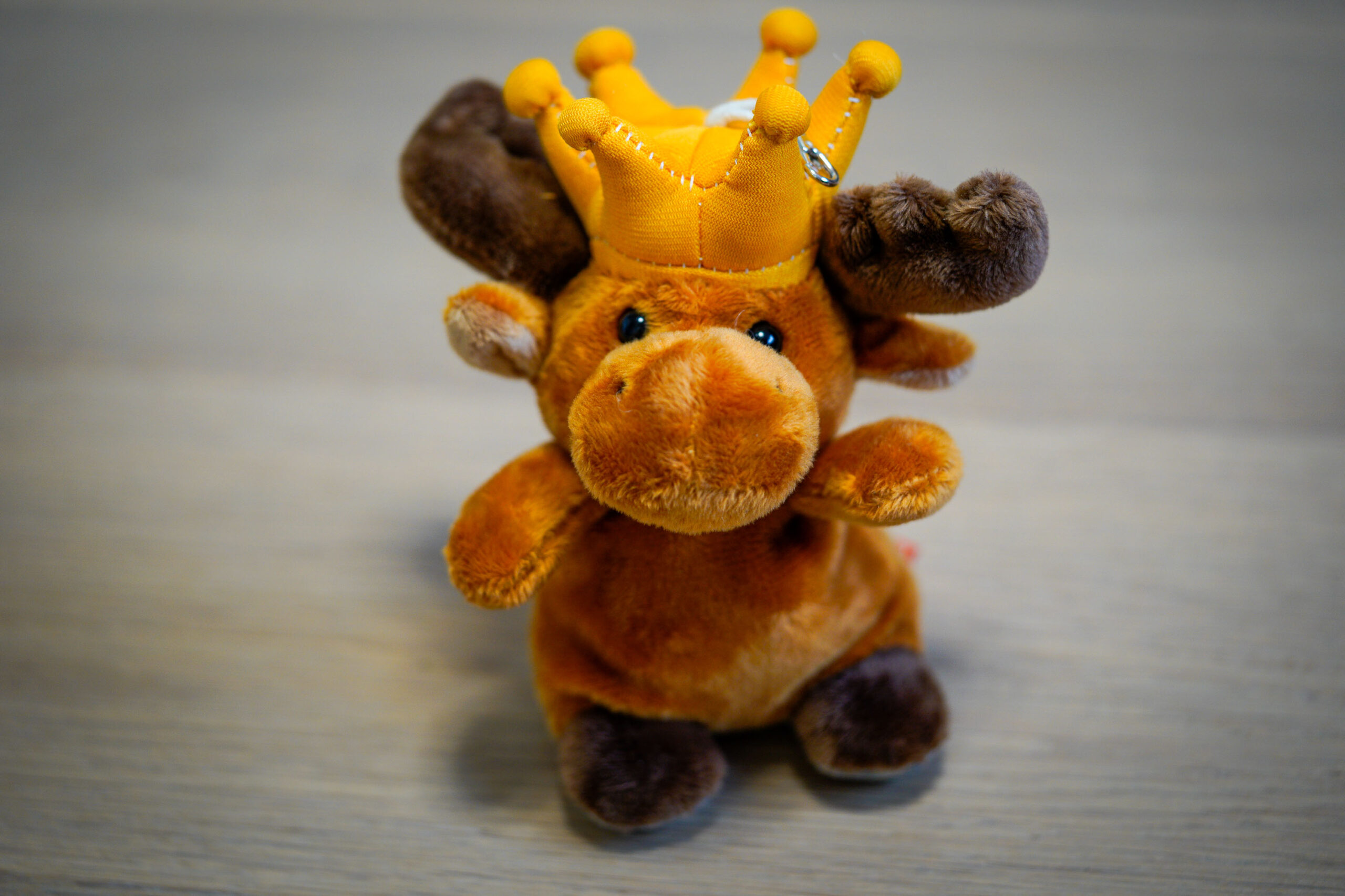 Nils Konge Plüschtier