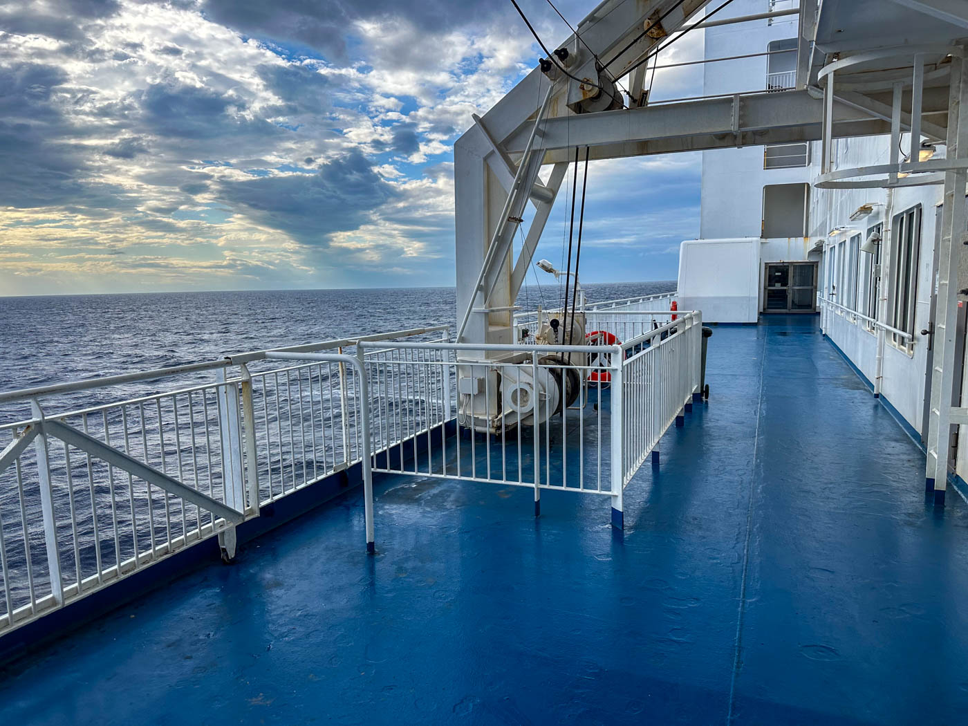 Decke der Fähre auf dem Weg nach Griechenland von Italien.