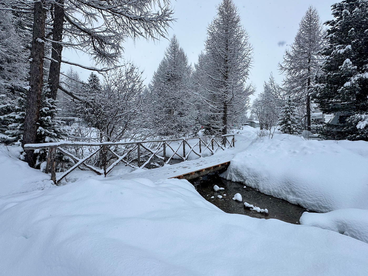 Campingplatz im Winter in der Schweiz